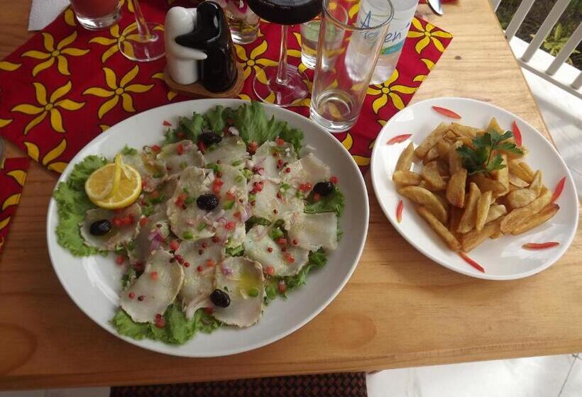 هتل Hôtel La Grillade