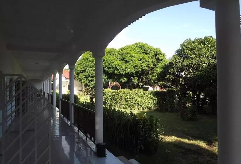 هتل Hôtel La Grillade