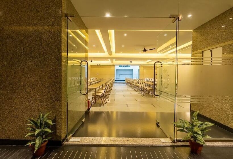 Hôtel Patel Comforts Inn & Suites