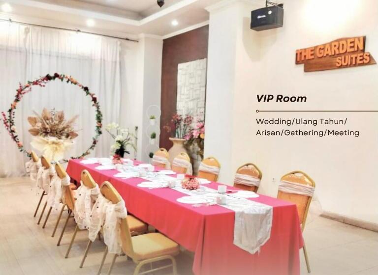 Hotel The Garden Suites New