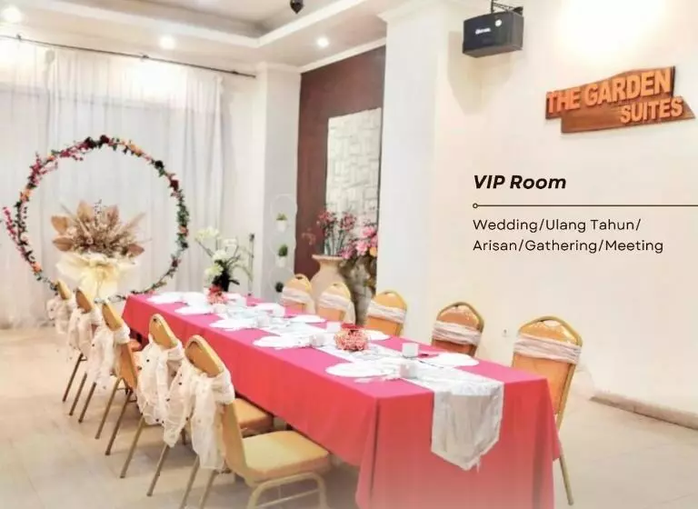 Hotelli The Garden Suites New