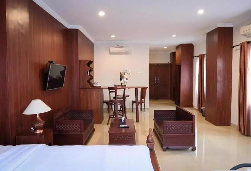 Hotelli The Garden Suites New