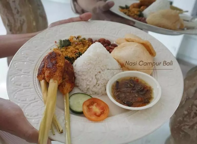 Hotelli The Garden Suites New