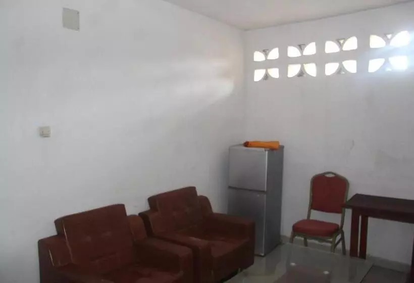 Medina Hotel   Mutsamudu