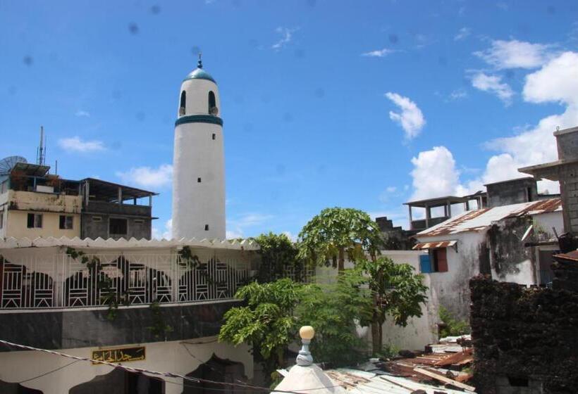 Medina Hotel Mutsamudu