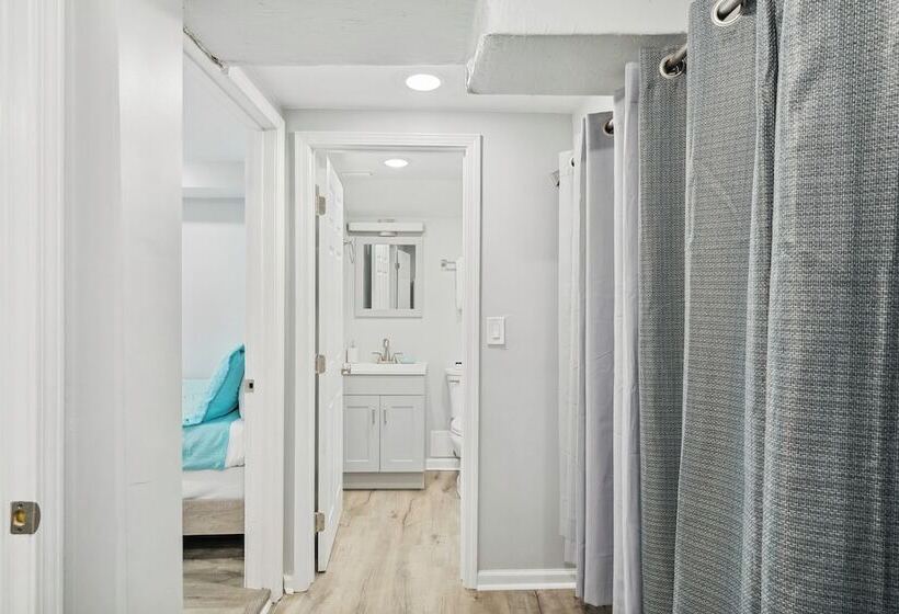 Aqua Horizon By Avantstay Pool, Near The Beach