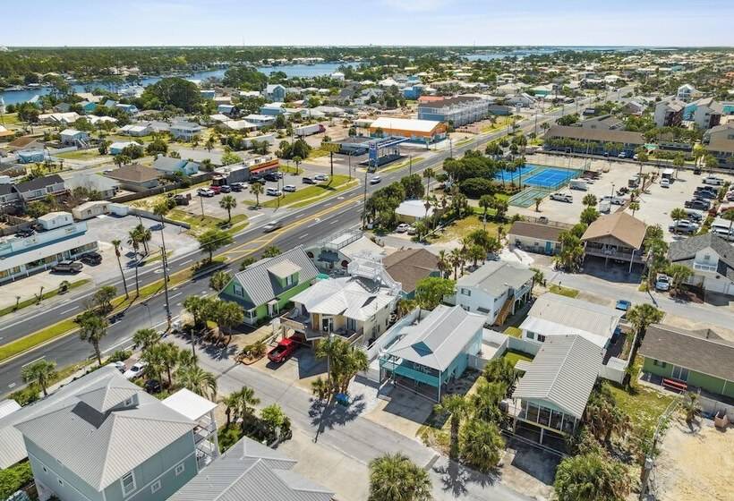 Aqua Horizon By Avantstay Pool, Near The Beach