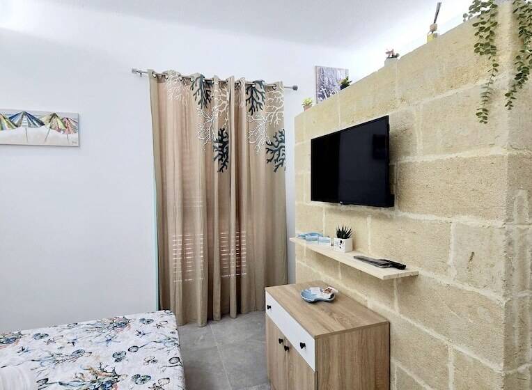 צימר Aquamarina Rooms