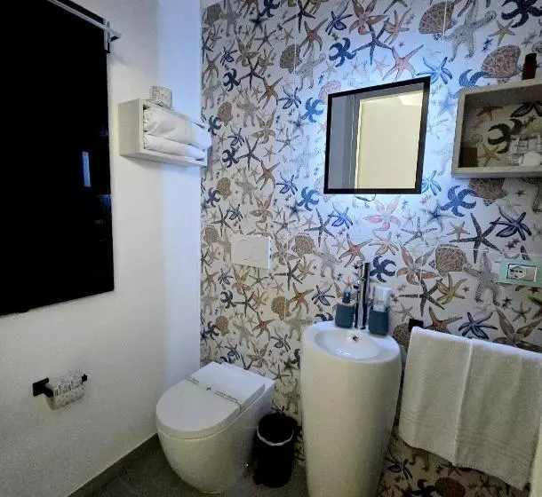ベッドアンドブレックファースト Aquamarina Rooms