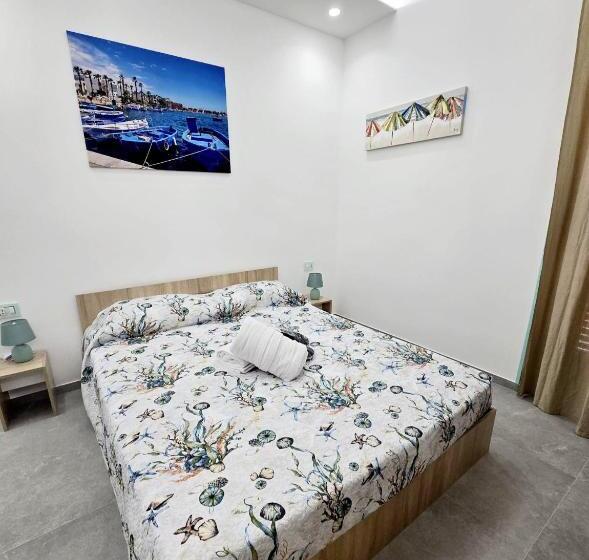 צימר Aquamarina Rooms