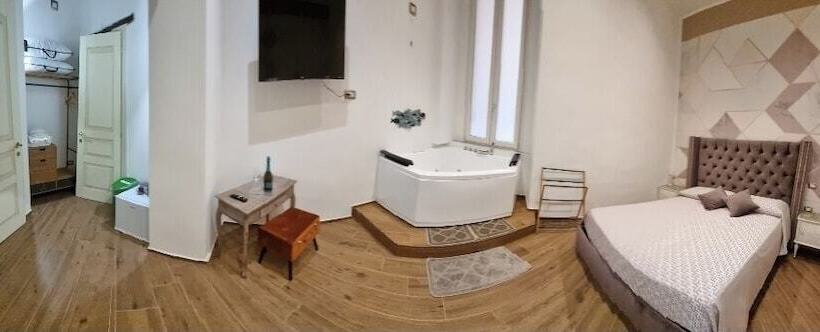 تختخواب و صبحانه Petramare Charming House