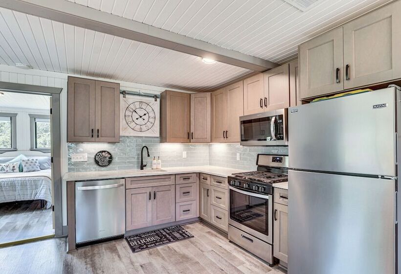 Cambridge Cabin   3 Min Walk To Lake Ripley!