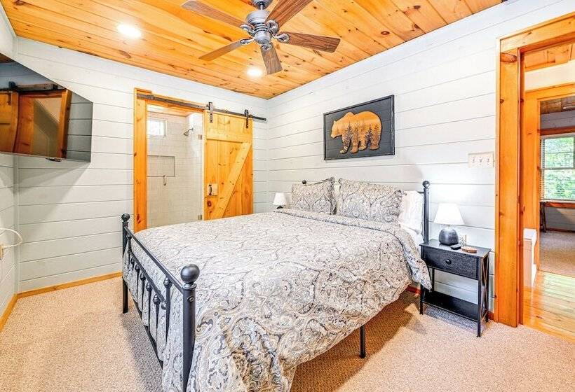 Cashiers Cottage W/ Screened Porch & Trail Access!