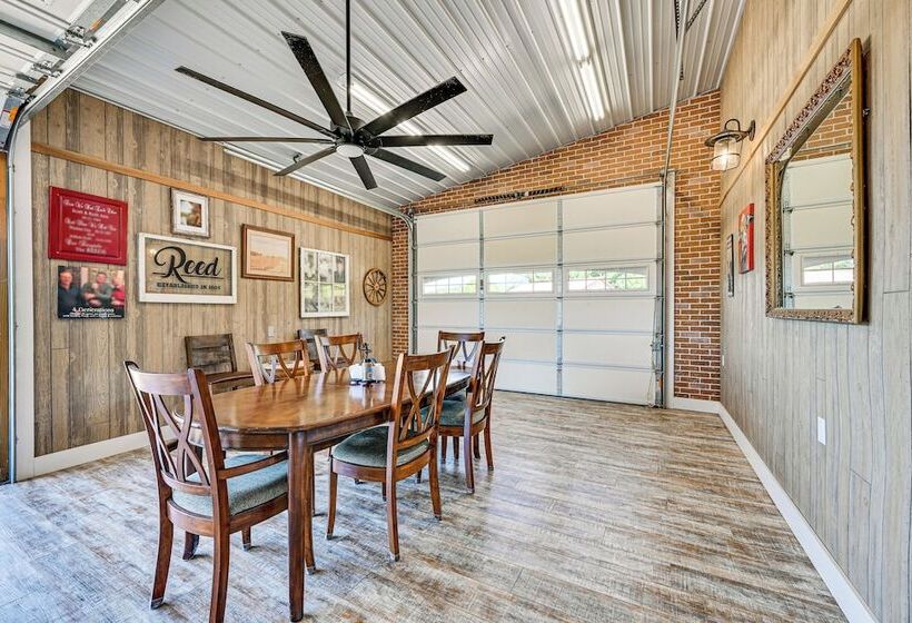 Unique Stay: Barndominium Near Rough River Lake!