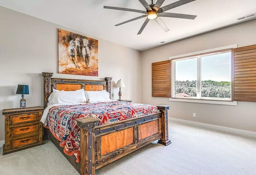 Unique Stay: Barndominium Near Rough River Lake!