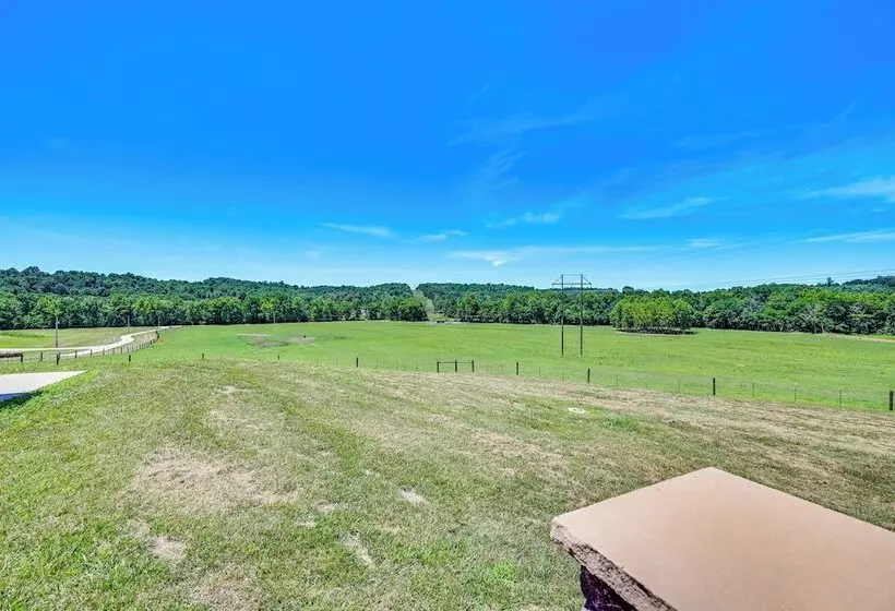 Unique Stay: Barndominium Near Rough River Lake!