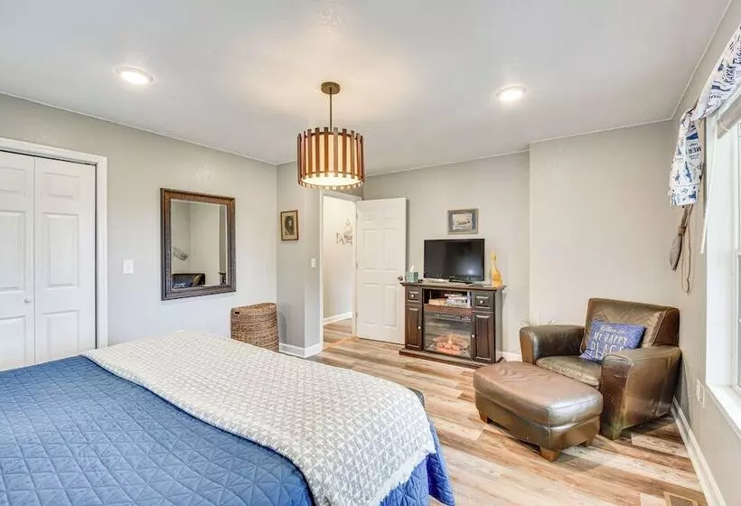 Hiawassee Hideaway: Hot Tub, Lake & Mountain Views