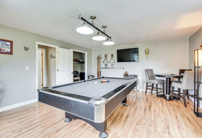 Hiawassee Hideaway: Hot Tub, Lake & Mountain Views