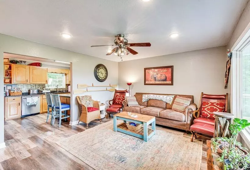 Hiawassee Hideaway: Hot Tub, Lake & Mountain Views