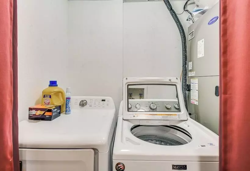 Hiawassee Hideaway: Hot Tub, Lake & Mountain Views