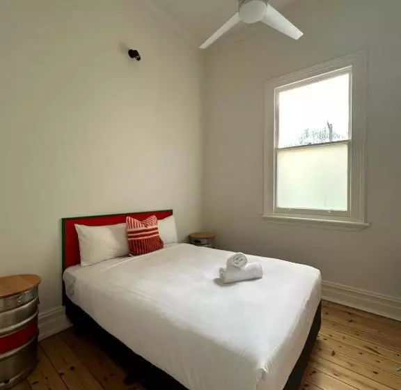 ホテル Ark Apartments