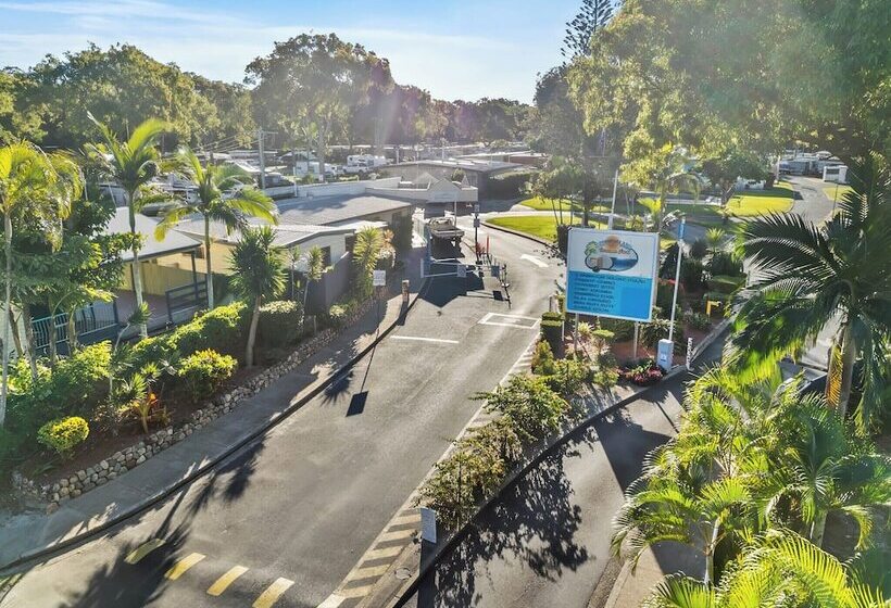 Отель Bribie Island Caravan Park