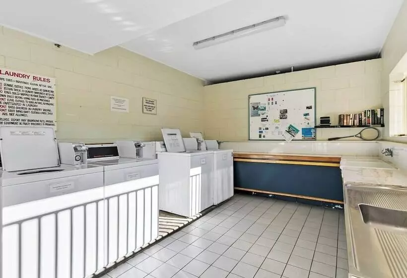 Hotelli Bribie Island Caravan Park