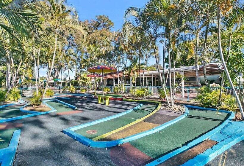 Отель Bribie Island Caravan Park