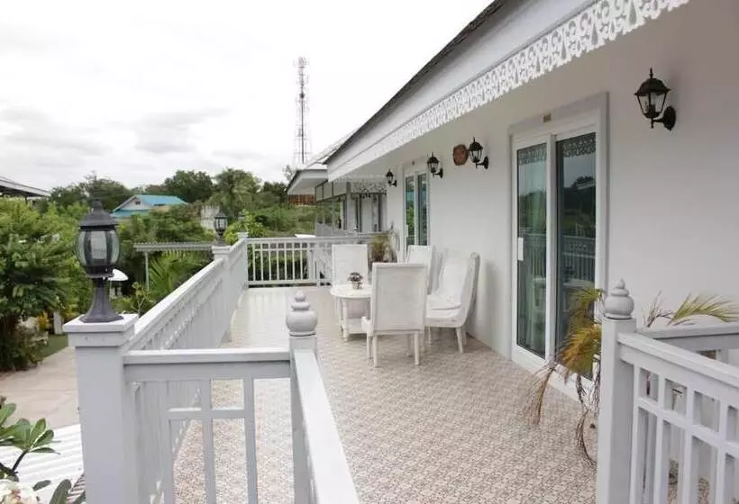 Hotelli Moei Manee Resort