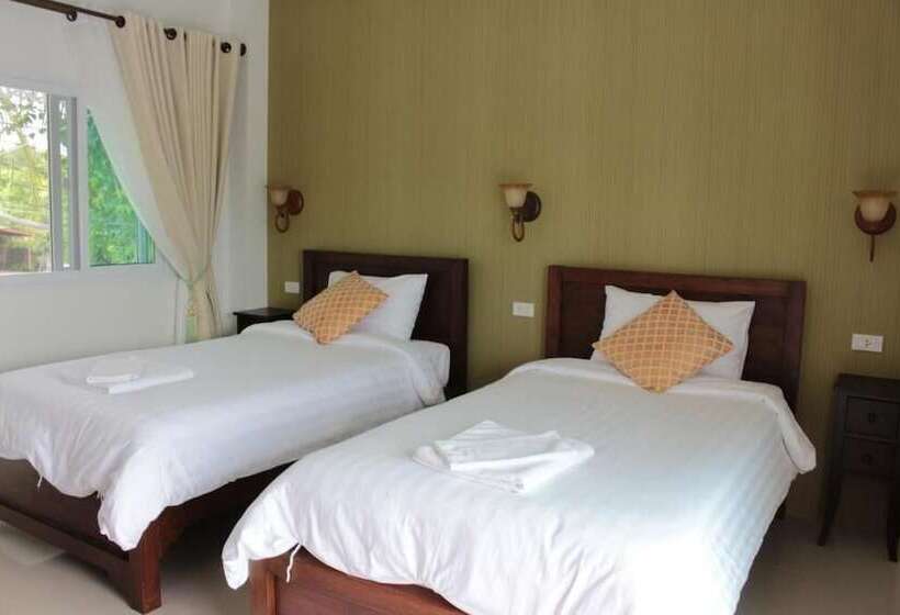 בית מלון כפרי Moei Manee Resort