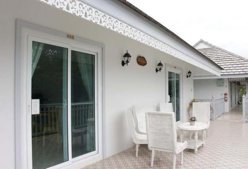 בית מלון כפרי Moei Manee Resort