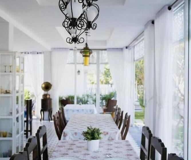 בית מלון כפרי Moei Manee Resort