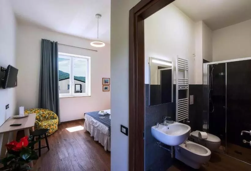 Maaseutuhotelli Agriturismo Guerritore