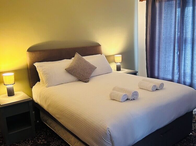 בית מלון כפרי The Grannell