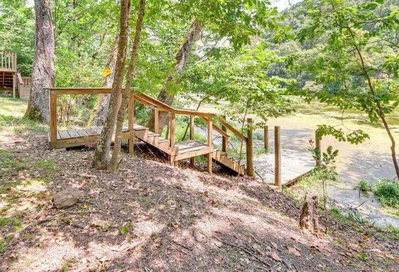Lakefront Cabin < 3 Mi To Dtwn Eureka Springs!