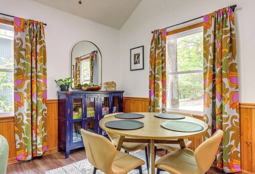 Lakefront Cabin < 3 Mi To Dtwn Eureka Springs!