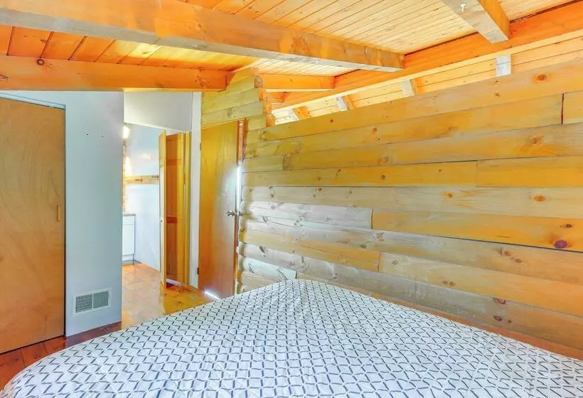 Mountaintop Home In Hedgesville W/ Panoramic View!