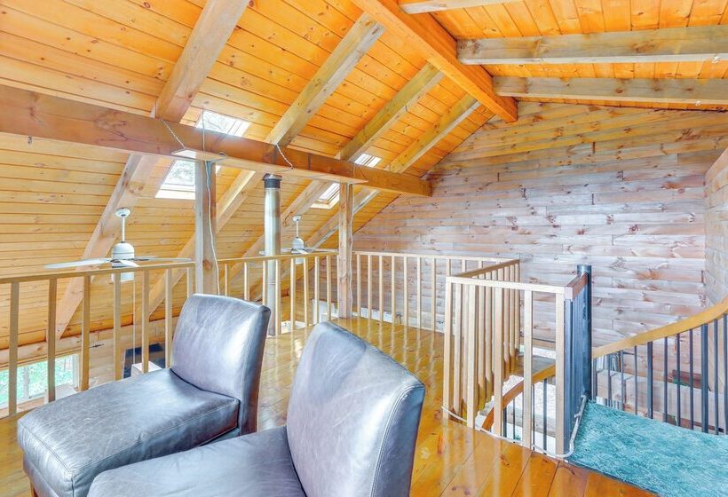 Mountaintop Home In Hedgesville W/ Panoramic View!