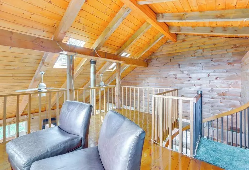 Mountaintop Home In Hedgesville W/ Panoramic View!