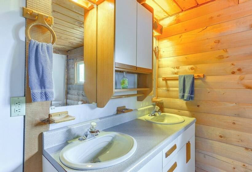 Mountaintop Home In Hedgesville W/ Panoramic View!