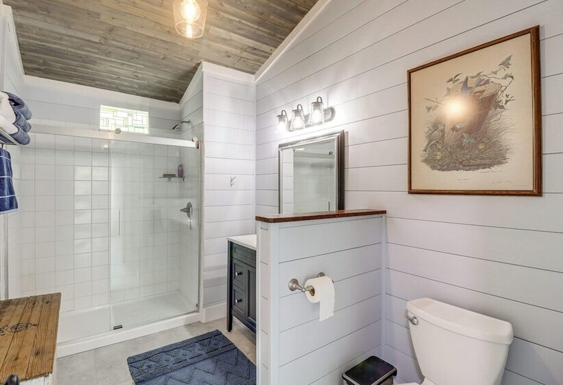 Views On 12 Acres: Ozark Mountain Cabin!