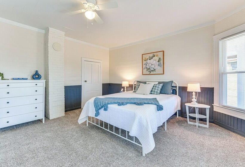 Peaceful Lenoir Home W/ Valley & Mountain Views!