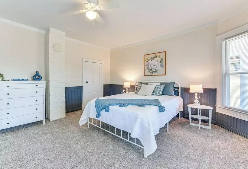 Peaceful Lenoir Home W/ Valley & Mountain Views!