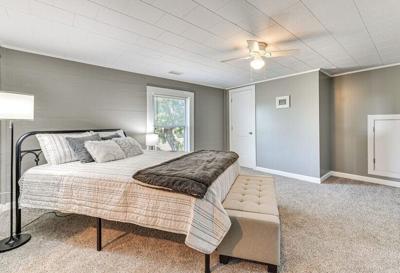 Peaceful Lenoir Home W/ Valley & Mountain Views!