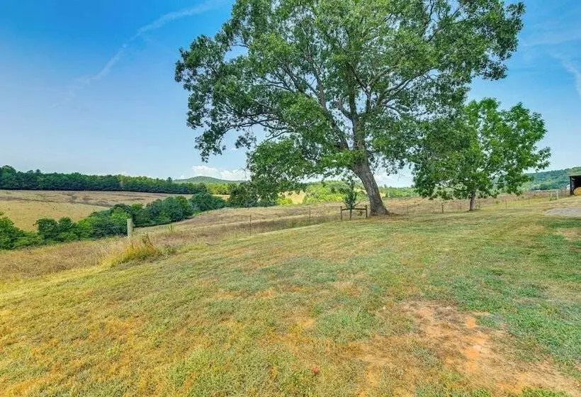Peaceful Lenoir Home W/ Valley & Mountain Views!