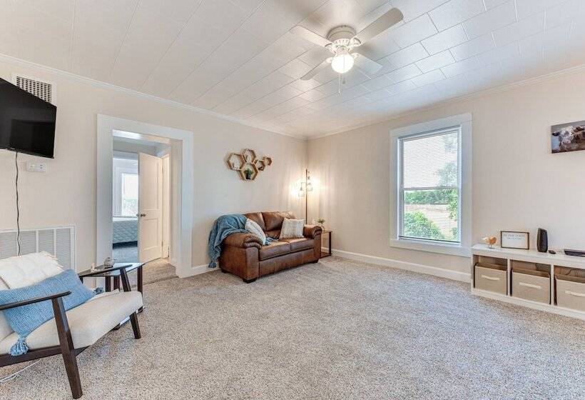 Peaceful Lenoir Home W/ Valley & Mountain Views!