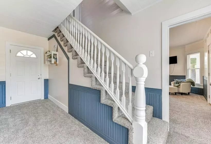 Peaceful Lenoir Home W/ Valley & Mountain Views!