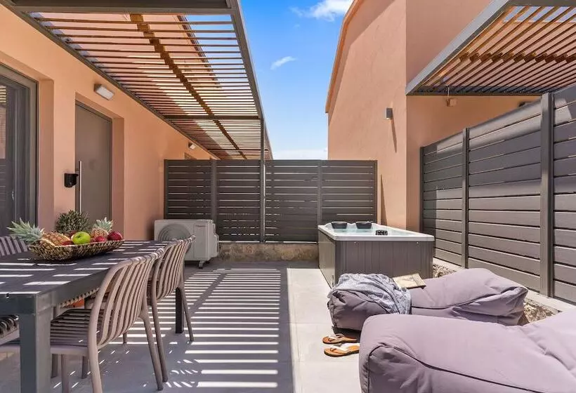 ペンション Argeno Suites Lefkada