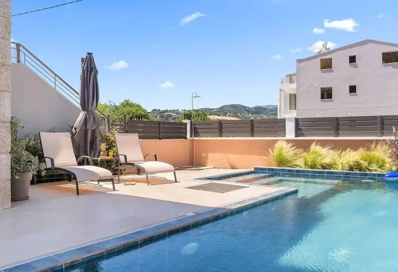 ペンション Argeno Suites Lefkada