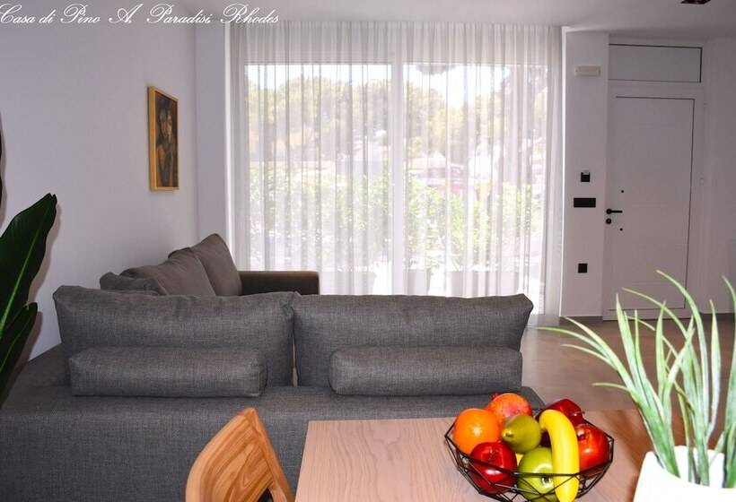 Panzió Casa Di Pino In Paradisi Square Near Airport